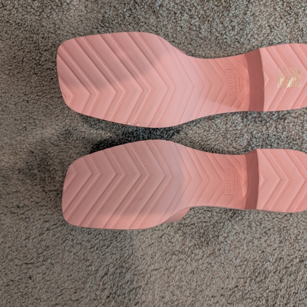 Rubber Gucci Logo Womens Platform Slide Sandals - Picture 2 of 3